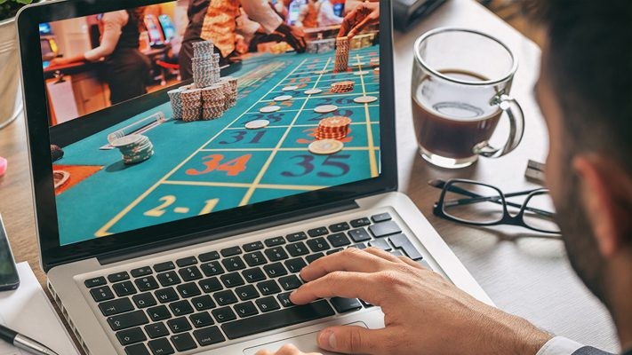 Online Gambling: A Growing Industry with Risks and Rewards